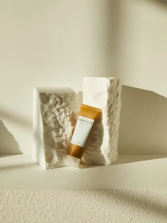 Skin1004 Madagascar Centella Ampoule Foam 20ml Mini Size- Αφρός καθαρισμού με καταπραϋντικές ιδιότητες 3