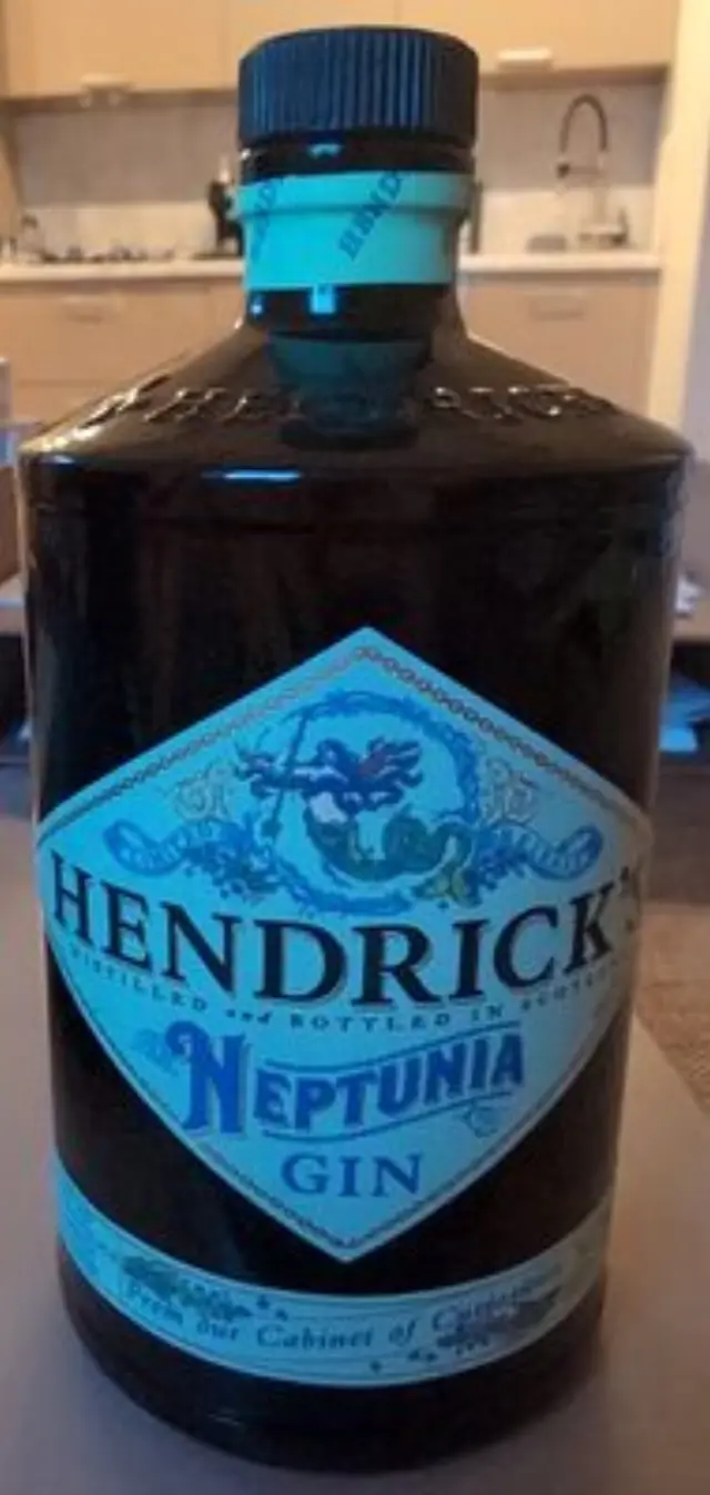 HENDRICK'S NEPTUNIA GIN 700ml