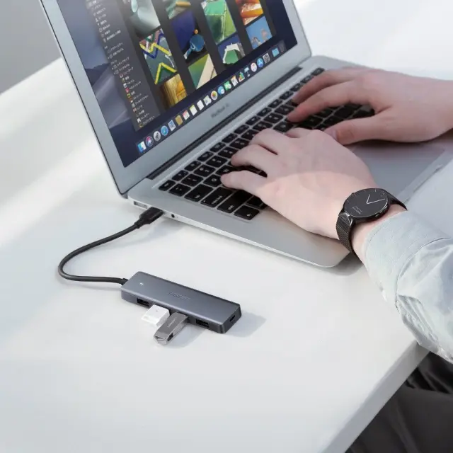 UGREEN CM219 70336 USB-C Hub 4 Θυρών USB 3.0 5Gbps με OTG + Καλώδιο 15cm – Γκρι 3