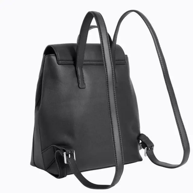 Calvin Klein - Γυναικεία Τσάντα Πλάτης Ck Must Campus Backpack W/Flap K60K610742-BAX Μαύρο 2
