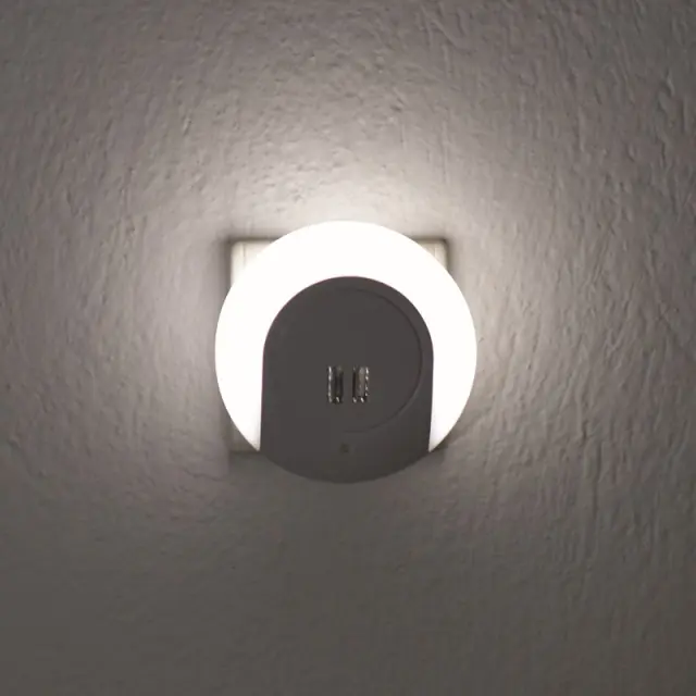 LED ΛΑΜΠΑΚΙ ΝΥΚΤΟΣ 1W 4000K ΜΕ 2 USB ΘΥΡΕΣ, ΔΙΑΚΟΠΤΗ ON/OFF K AUTO MODE, ΛΕΥΚΟ ΠΛΑΣΤΙΚΟ 230V IP20 / SF78LED 2