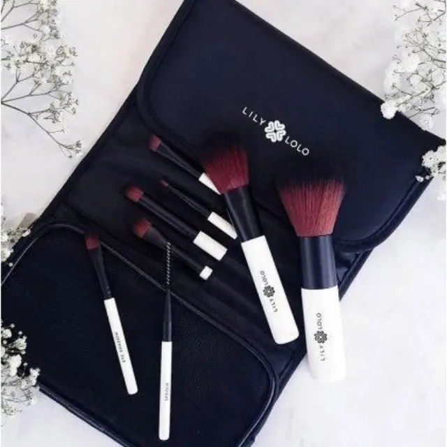 Lily Lolo Mini 8 Piece Brush Set – Vegan σετ πινέλων μακιγιάζ 2