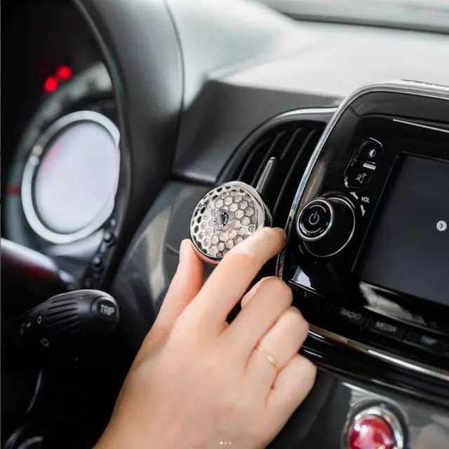 Maison Berger Paris Car Diffuser Kit Συσκευή Διάχυσης Αρώματος και Κεραμικός Δίσκος Petillance Exquise 2