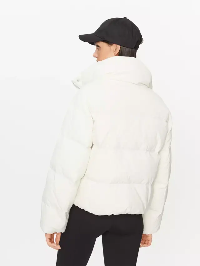 Calvin Klein - Κοντό Γυναικείο Puffer Μπουφάν για Χειμώνα Down Soft Touch Label J20J222235-YBI Λευκό - M 2