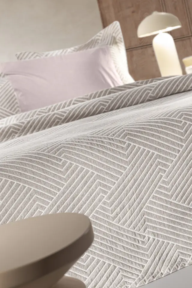 Κουβερτόριο Μονό (180x260) LUPO BEIGE/WHITE GUY LAROCHE 2