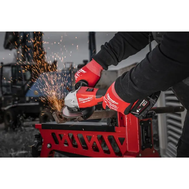 Milwaukee 4933478701 - Γωνιακός Τροχός Μπαταρίας 125 MM M18 FUEL™ FSAG125X-0 Υψηλής Απόδοσης με Συρόμενο Διακόπτη σε HD Box (Χωρίς Μπαταρία και Φορτιστή) 2