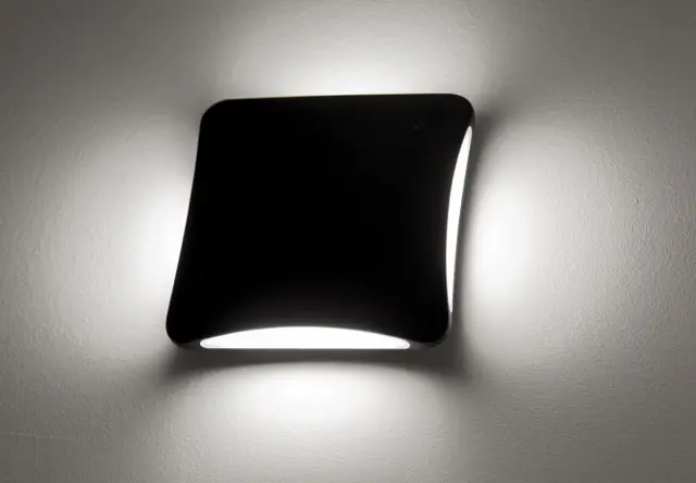 Kid Φωτιστικό Led τοίχου 14W 3000K 4x60° IP54 16x16x4.5xm μαύρο