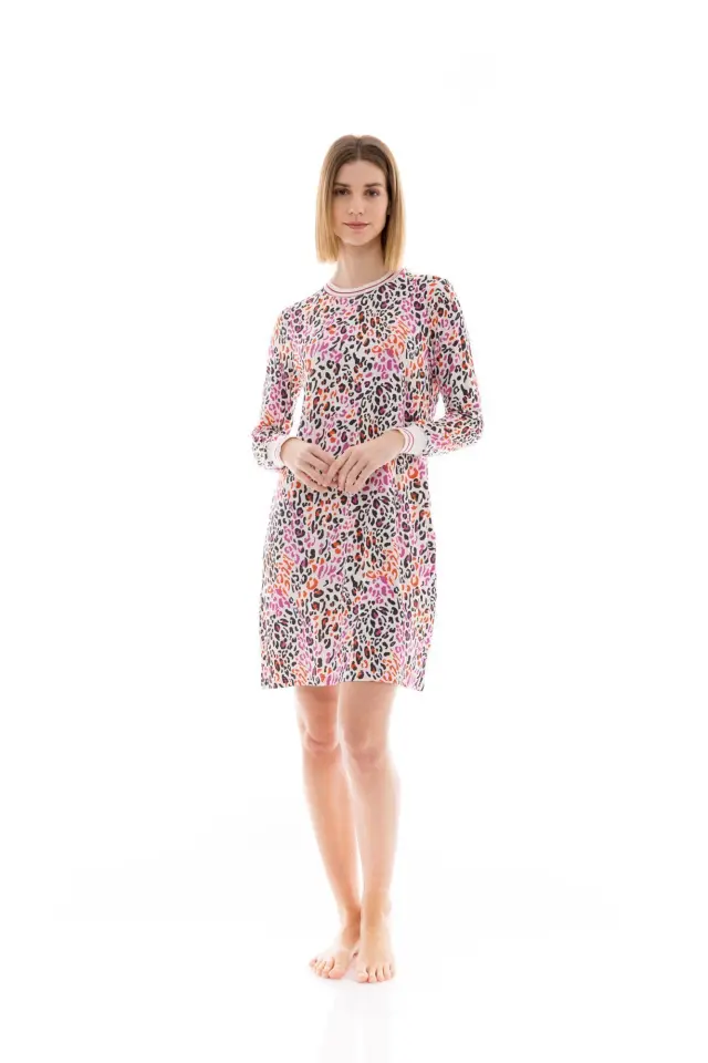 W1375 - Type - NIGHTGOWN WHITE LEO 3