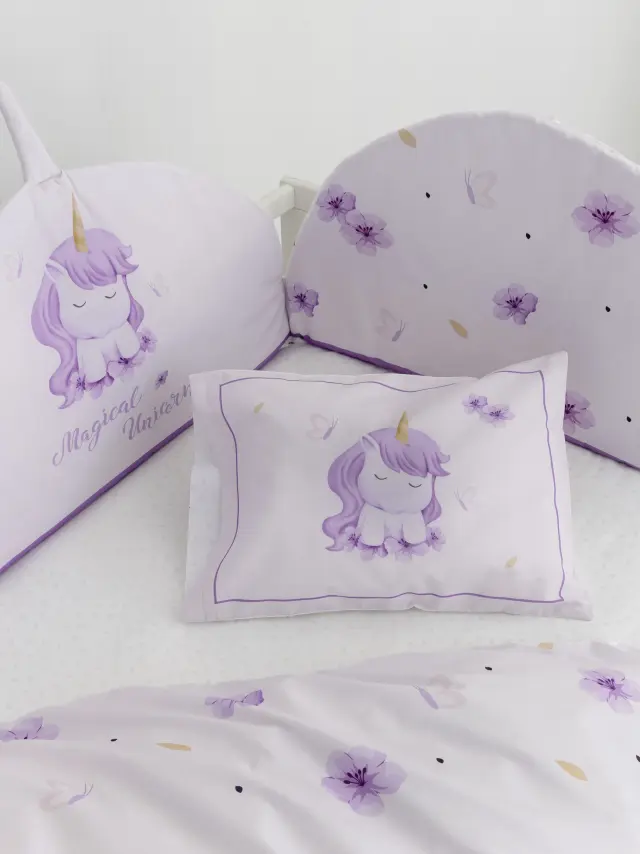 Σετ Παπλωματοθήκη Magical Unicorn Λιλά Κούνιας (1 x 110x145 + 1 Μαξιλαροθήκη 30x40) 2