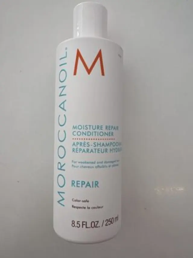 Moroccanoil Repair Moisture Repair Conditioner conditioner for dry and damaged hair 250 ml