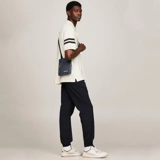 Tommy Hilfiger - Ανδρική Τσάντα Ώμου / Χιαστί Th Pique Mini Crossover AM0AM11783-DW6 Μπλε Ναυτικό 2