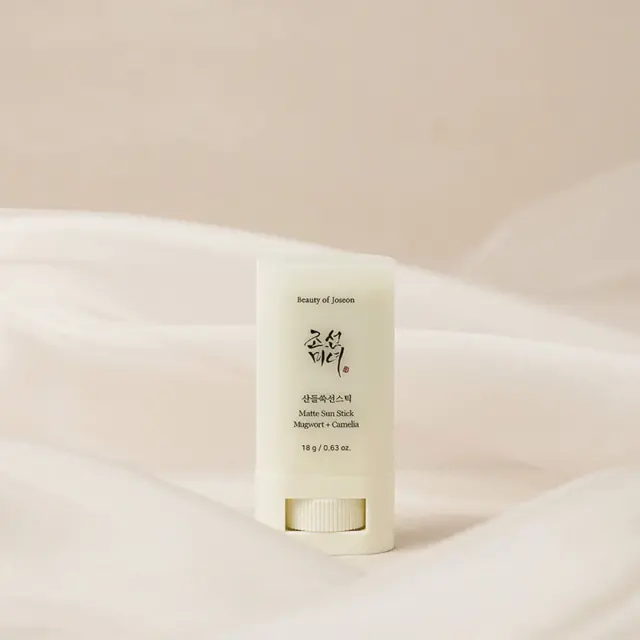 Beauty of Joseon Matte Sun Stick Mugwort + Camelia SPF50+ PA++++ 18g – Ματ Αντηλιακο Stick Προσώπου για Λιπαρή + Μικτή Επιδερμίδα