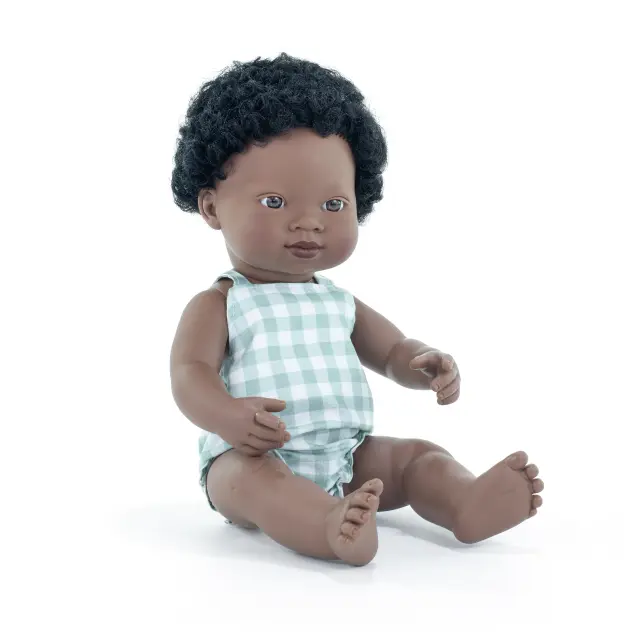 MINILAND DOLLS MINILAND ΚΟΥΚΛΑ ΑΦΡΙΚΑΝΟΣ 38 CM ΜΕ ΡΟΥΧΑΛΑΚΙΑ