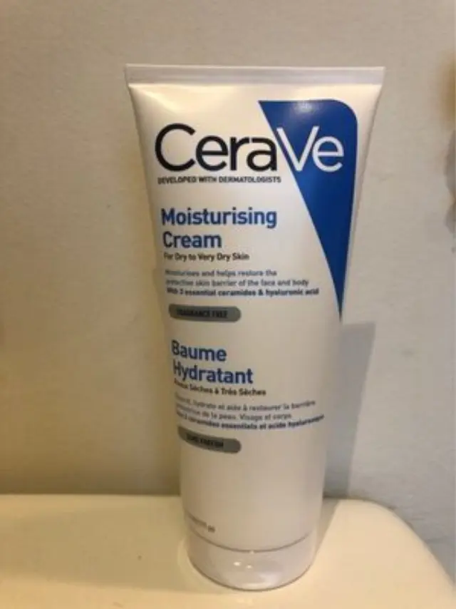 CeraVe Moisturising Cream Ενυδατική Κρέμα Σώματος με Υαλουρονικό Οξύ για Ξηρές/Πολύ Ξηρές & Ευαίσθητες Επιδερμίδες 177ml