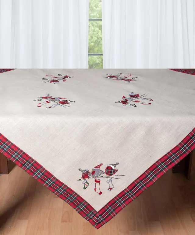 χριστουγεννιάτικο τραπεζοκαρέ ( 140cm x 140cm) 4095 - -