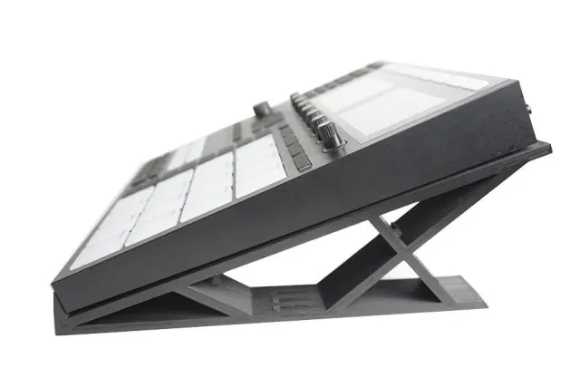 COVERUP Stand Support Native Maschine MK3 3