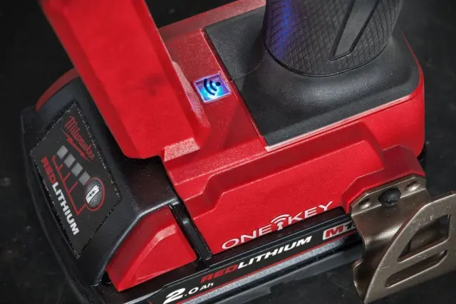Milwaukee M18 ONEFPRT-202X - Ηλεκτρικός Πριτσιναδόρος 18V 2x2Ah (4933478602) 3