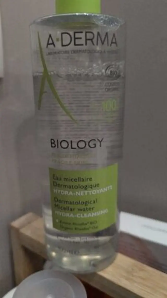 A-Derma Biology Micellar Water Μικυλλιακό Νερό Ντεμακιγιάζ για Εύθραυστη Επιδερμίδα, 400ml