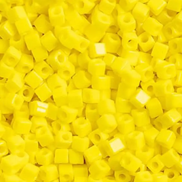 Χάντρα Miyuki Cube 4mm - 404 - Opaque Yellow ~25gr