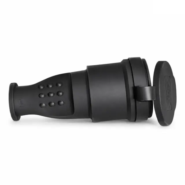 Rewirable rubber socket 16A 250V Max: 3500W