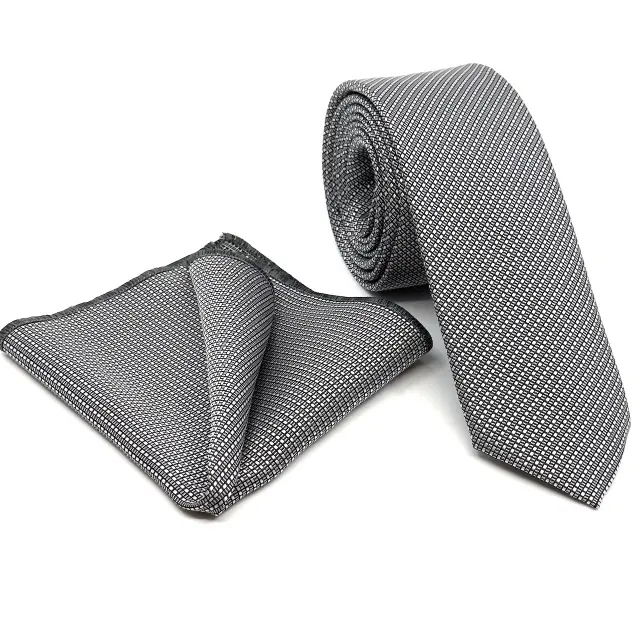 Γραβάτα Microfiber σε Γκρι Ασημί Μοτίβο Σετ με Μαντηλάκι