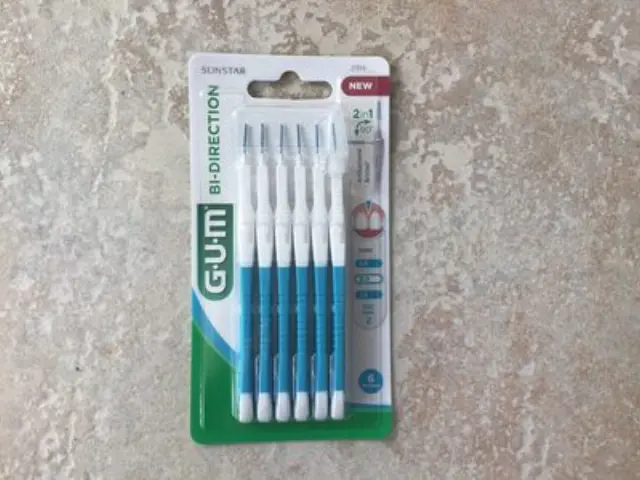 Gum Bi-direction 2314 2 in 1 Ultra-Micro Fine Μεσοδόντια Βουρτσάκια 0.9mm, 6τμχ
