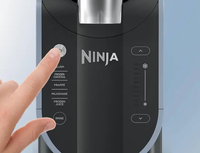 Μηχανή για γρανίτες Ninja SLUSHi FS301EU με 5 αυτόματα προγράμματα, ισχύ 200W και χωρητικότητα 2.5lt FS301EU 2