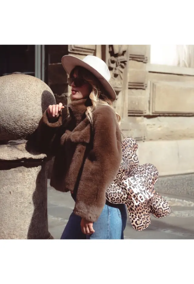 LE PANDORINE - Bubi shoulder bag in the shape of a teddy bear in speckled color 2