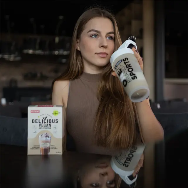Nutrend Delicious Vegan Protein Latte Macchiato, 450 g 3