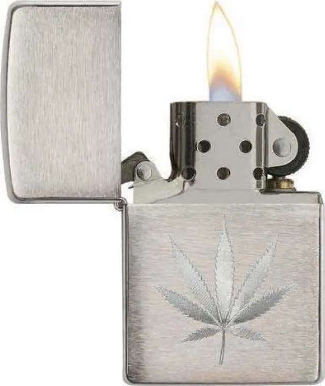 ZIPPO Αναπτήρας - 29587 Marijuana Leaf 2