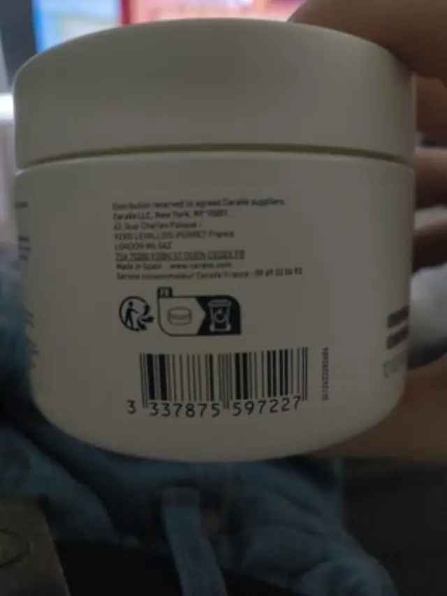 CeraVe Moisturizing Cream Ενυδατική Κρέμα Προσώπου και Σώματος Κατάλληλη για Ξηρό εως Πολύ Ξηρό Δέρμα, 340ml