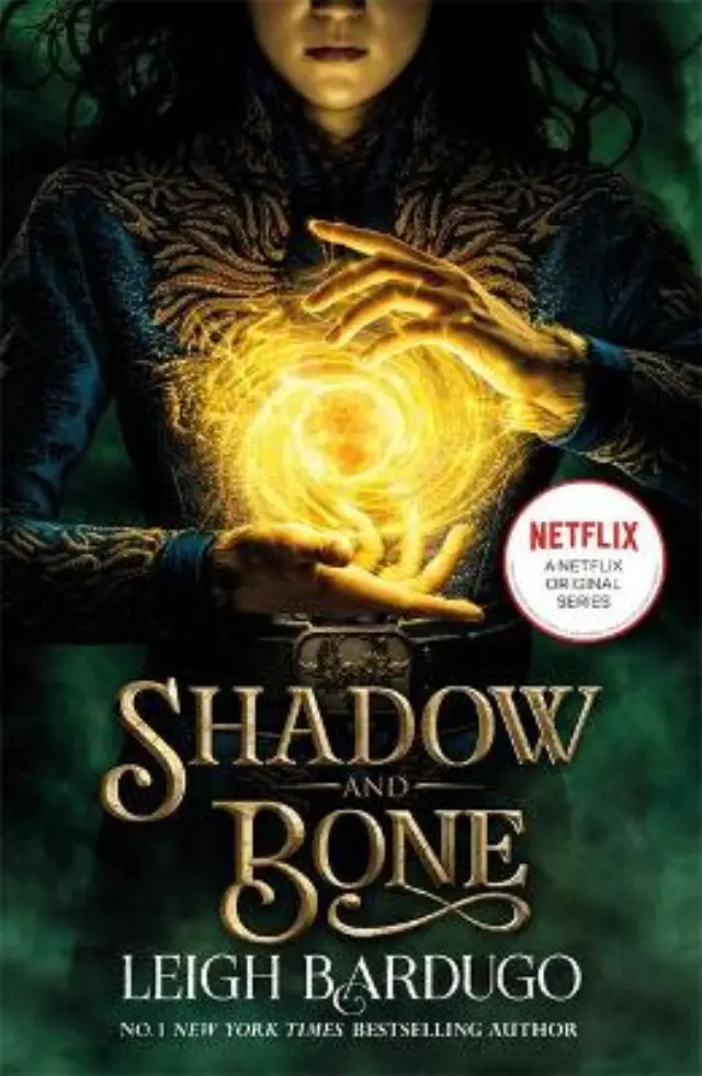SHADOW AND BONE 1: TV TIE-IN PB