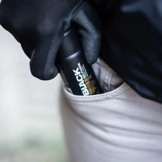 Montana Black Spray Paint 50ml 3