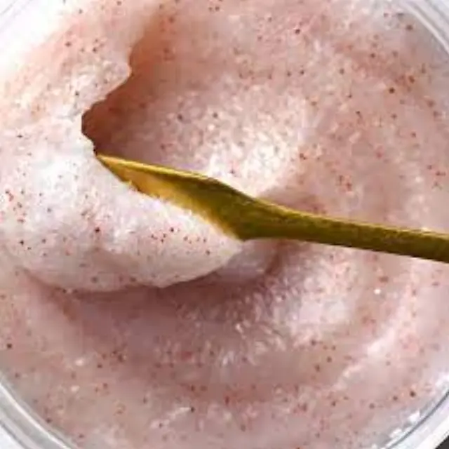 Solu Sea Salt Scrub Cleanser 250ml 2