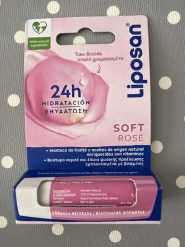 LIPOSAN Soft Rose Lip Balm Περιποίησης Χειλιών με Απαλό Ροζ Χρώμα 4.8 g