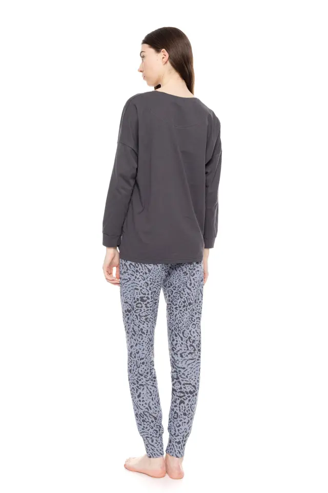 W1522 - Type - PYJAMA GREY LEO 3