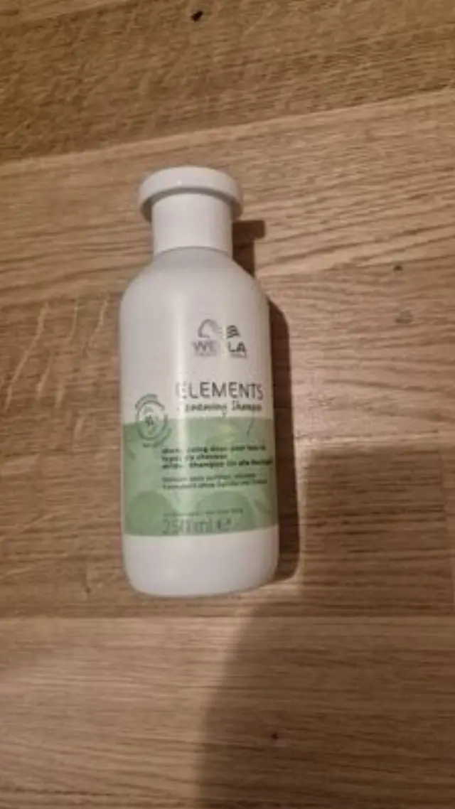 Wella Professionals Elements Renewing Shampoo 250ml
