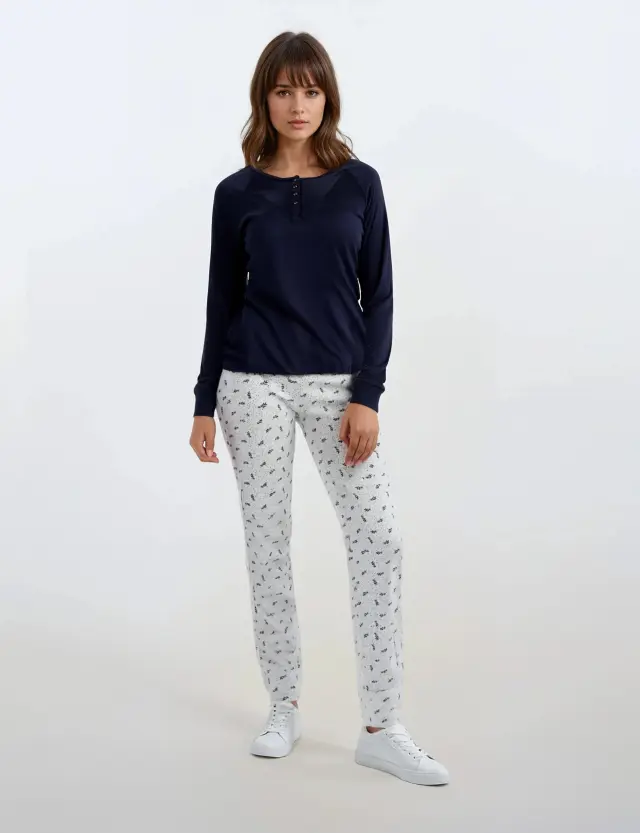 W631 - Type - PYJAMA WHITE FLOWER