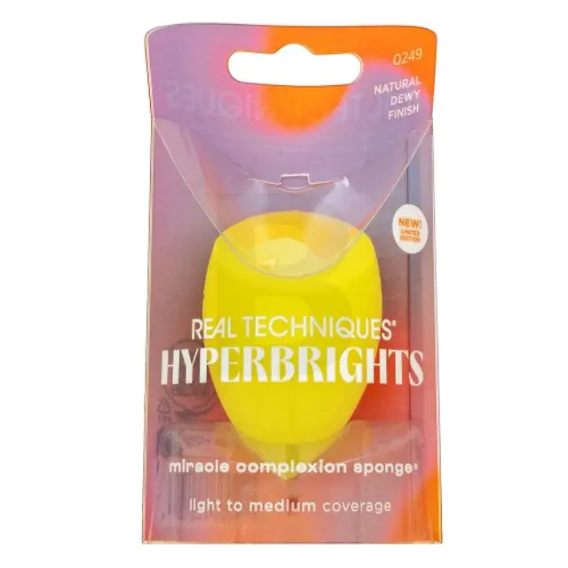 Real Techniques Hyperbrights Miracle Complexion Sponge makeup sponge