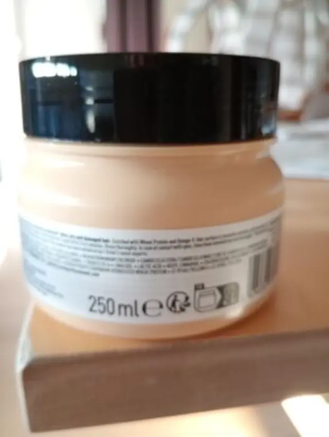 L´Oréal Professionnel Série Expert Absolut Repair Mask nourishing hair mask for very damaged hair 250 ml 2
