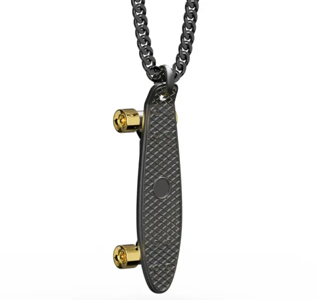 Metalmorphose On shirt κολιέ: Skateboard