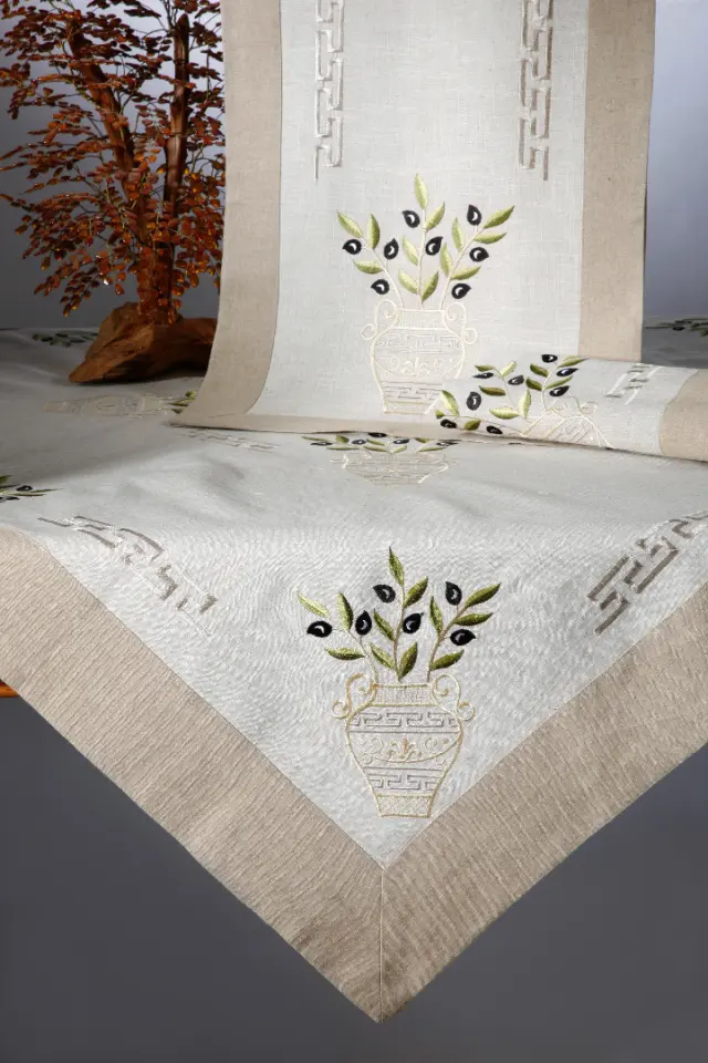 Τραπεζοκαρέ 6161 (135cm x 135cm) - -