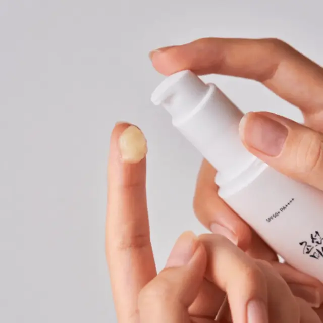 Beauty of Joseon Ginseng Moist Sun Serum SPF 50+, PA++++ Αντιηλιακός Oρός Προσώπου  50ml 3