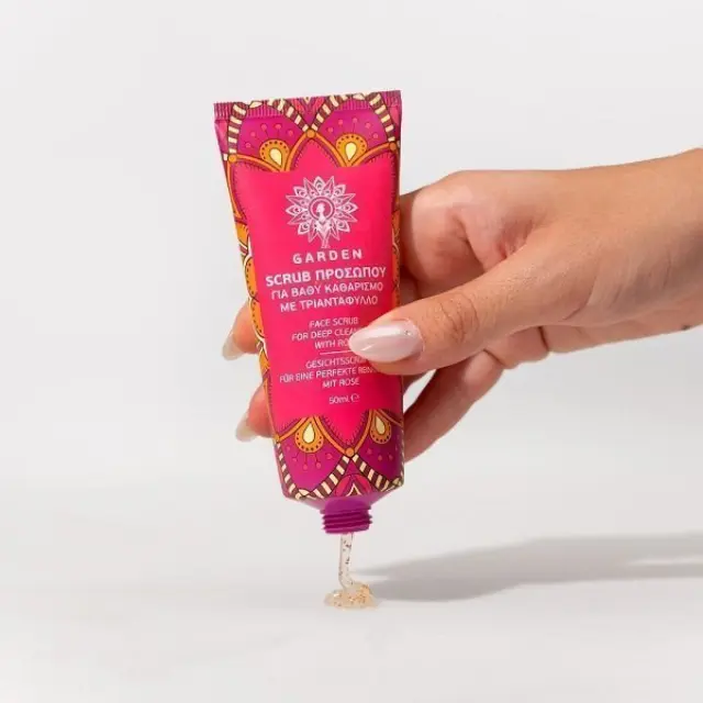 GARDEN Face Scrub Youthful Rose Scrub Προσώπου για Βαθύ Καθαρισμό με Τριαντάφυλλο 50ml 2