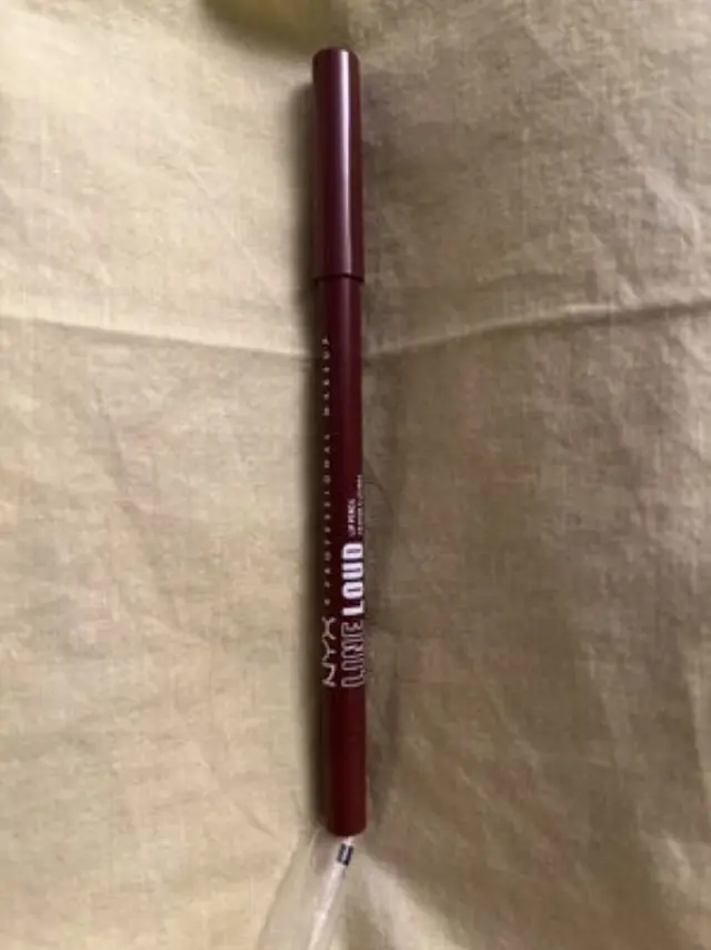 Line Loud Μολυβι Χειλιων 1,2gr