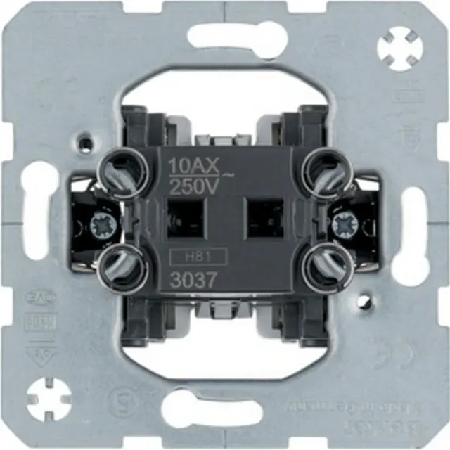 Intermediate switch, light control