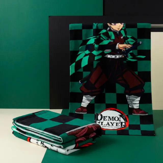 Πετσέτα θαλάσσης Demon Slayer: Kimetsu no Yaiba Tanjiro Towel 70 x 140 cm 2