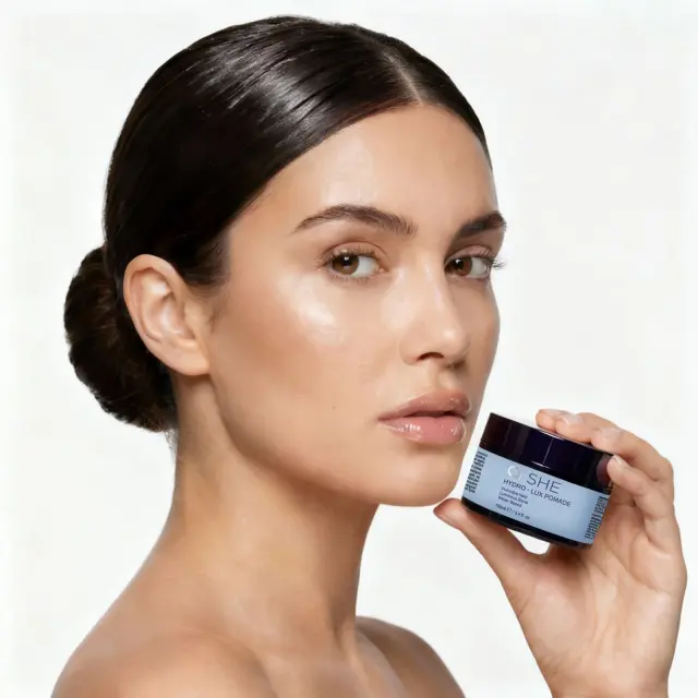 100ml Hydro lux Water Pomade Shine Finish Firm Hold 2
