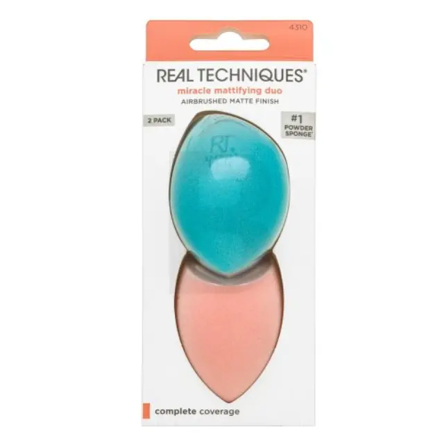 Real Techniques Miracle Mattifying Duo makeup sponge
