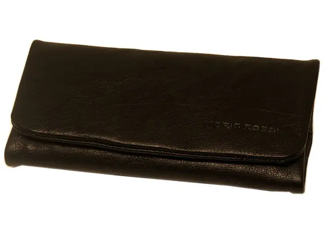 ΚΑΠΝΟΘΗΚΗ MARIO ROSSI 2681-11 ΔΕΡΜΑΤΙΝΗ ΚΑΦΕ